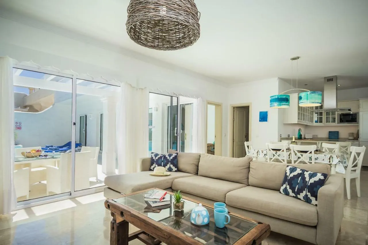 Villa Estrella コラレホ